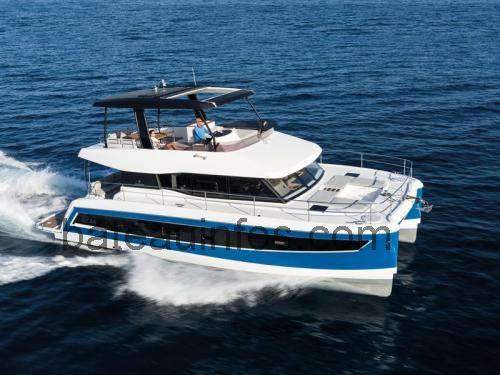 Fountaine Pajot MY 44 Power Catamaran fiche technique et avis